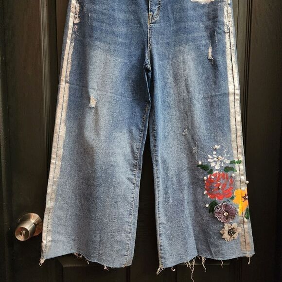 Gabby Isabella Sz. 12 Crop Flare Jean - Picture 13 of 15